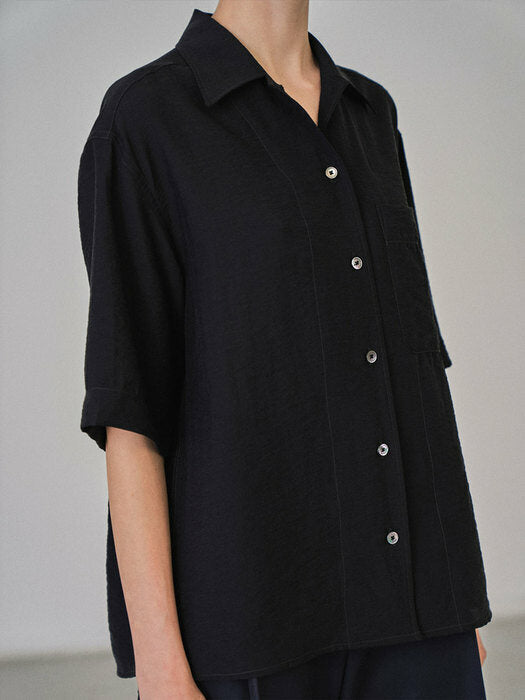 Facade Pattern Relaxed Silky Shirt black