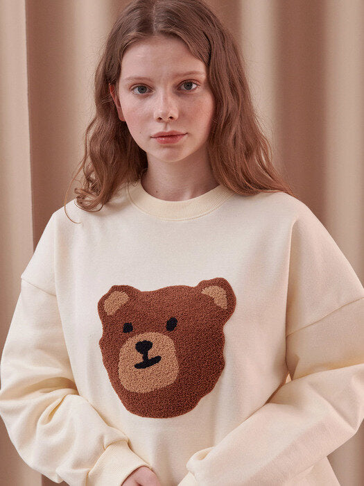 [ambler] Boucle Bear Over fit Sweatshirt AMM910(ivory)