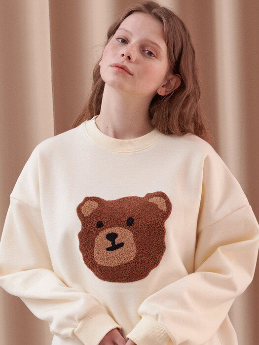 [ambler] Boucle Bear Over fit Sweatshirt AMM910(ivory)