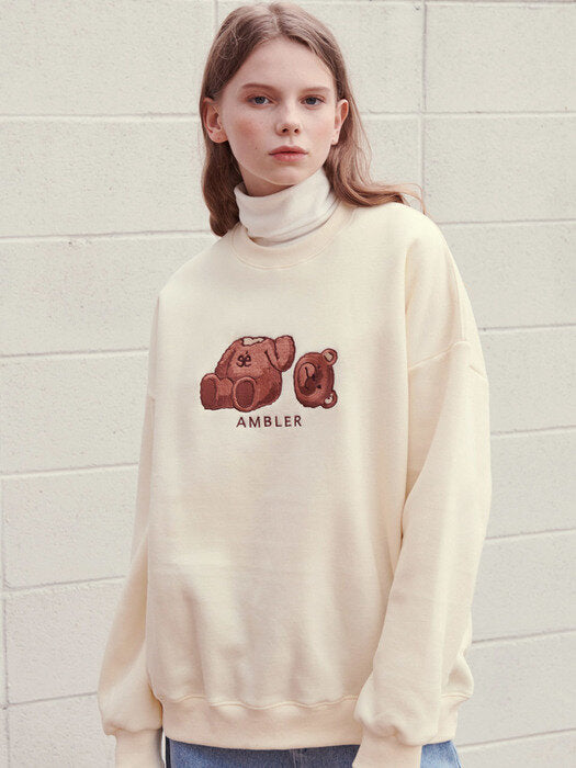 [ambler] bear Over fit Sweatshirt AMM718(ivory)