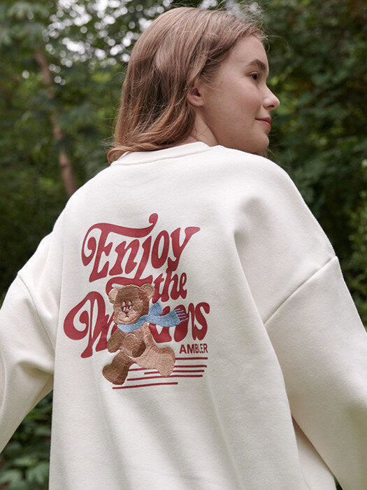 [ambler] Cartoon Bear Over fit Sweatshirt AMM1016 (ivory)