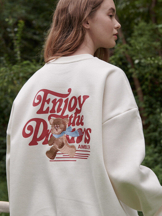 [ambler] Cartoon Bear Over fit Sweatshirt AMM1016 (ivory)