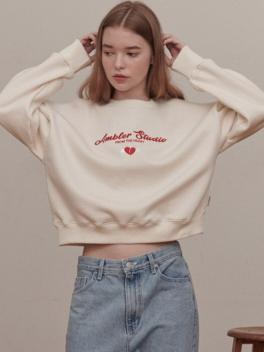 [ambler] Broken Heart Crop Sweatshirt AMC102 (ivory)