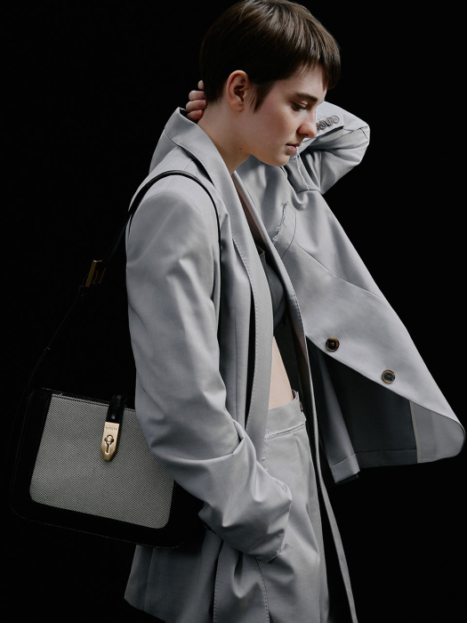 Claude Canvas Shoulder Bag 2colors_H72106020