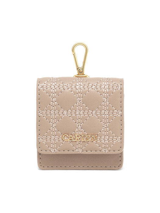 Carlyn Quilted AirPods Case