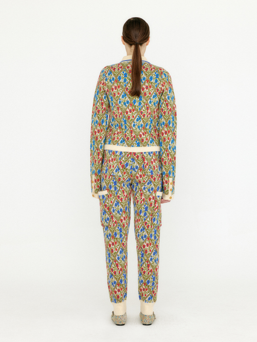 Eenk Vemi Floral Pattern Knit Jogger Pants - Ivory/Blue/Red Multi