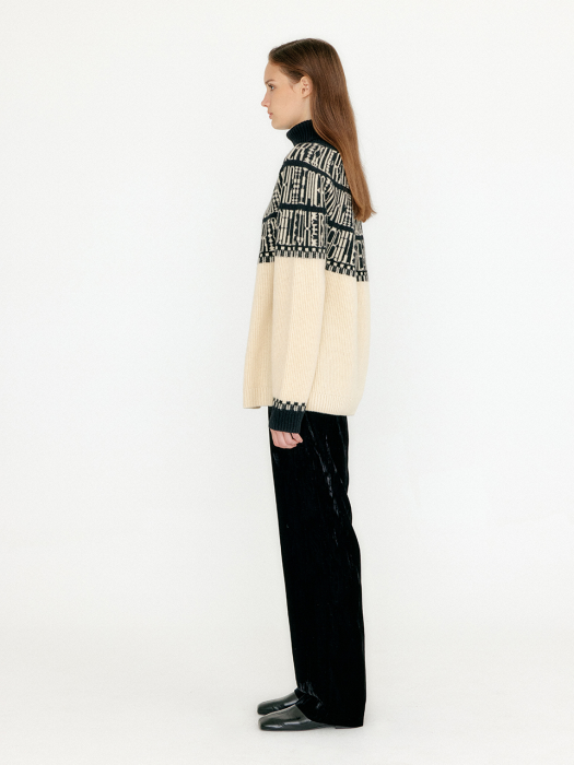 Eenk Vibble Paneled Lettering Jacquard Pullover - Beige/Black