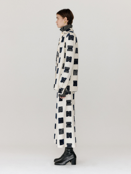 Eenk Verona Logo Pattern Shirt - Ivory/Black