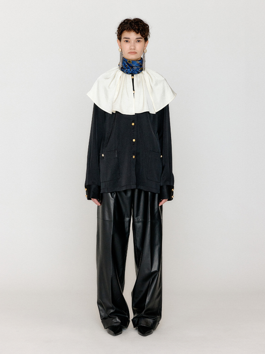 [EENK] Valerie Big Collared Blouse - Black/Ivory