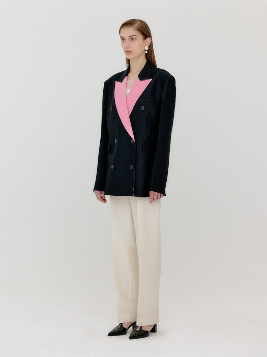 Eenk Vell Contrasted Collar Double-Breasted Blazer - Black/Pink