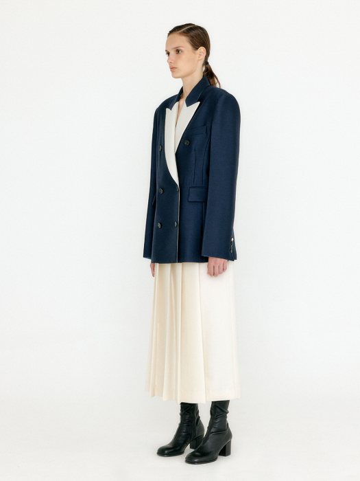 Eenk Vell Contrasted Collar Double-Breasted Blazer - Navy/Ivory