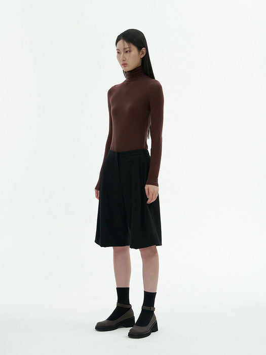 [amomento] PADDED GARCONNE SHORTS