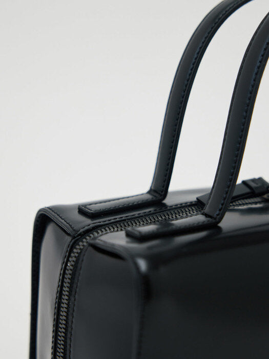 [facade pattern] Pounded Back Black