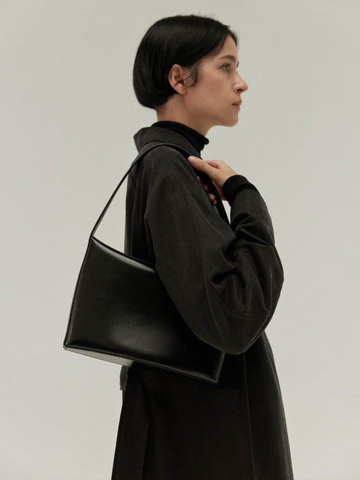 [moia] lune bag (black)