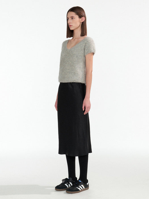 [nothing written] Satin flared skirt (Black)