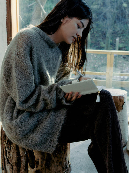 [EXCLUSIVE] round pullover (2colors)