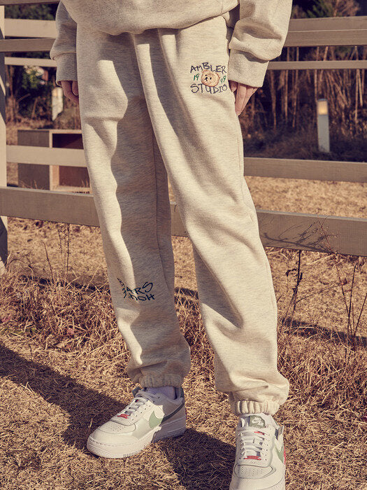 [ambler] 1999 studio jogger pants AP505 (oatmeal)