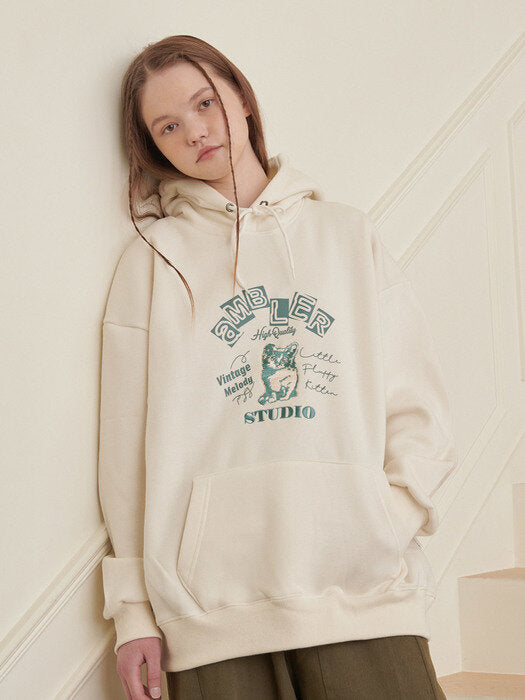[ambler] Kitty Over fit Hoodie AHP913 (ivory)