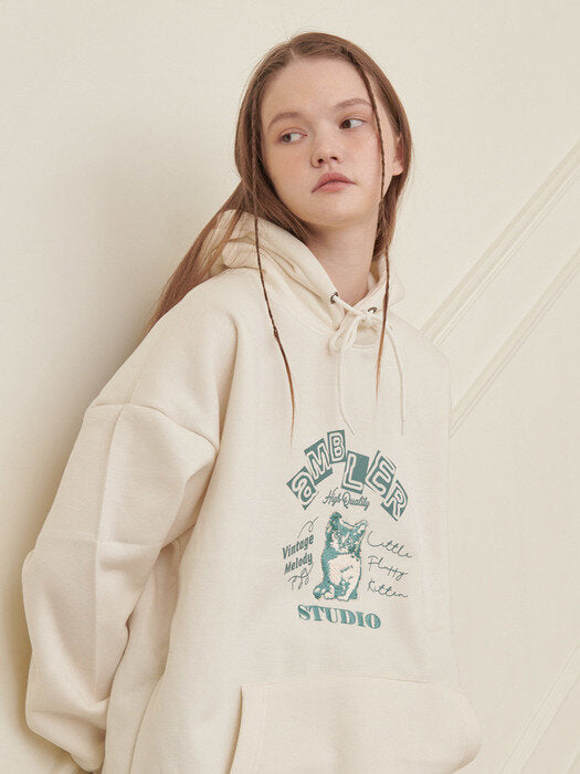 [ambler] Kitty Over fit Hoodie AHP913 (ivory)
