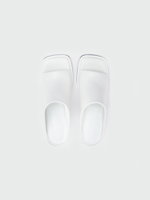 [EENK] Wunky Chunky Heeled Sandals - Ivory