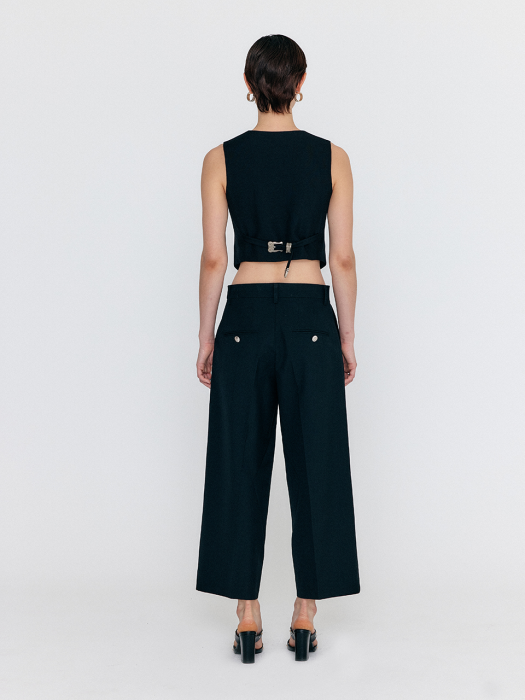 Eenk Wena U-Neck Mini Vest - Black