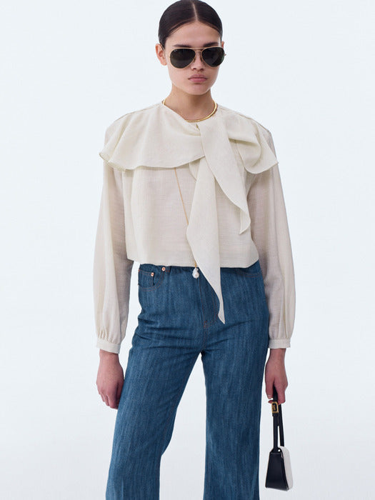 [recto] SHOULDER SCARF LAYER CROP BLOUSE (IVORY)