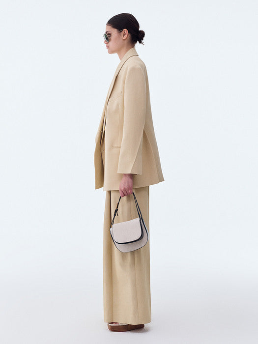 Clothing in beige - Premium quality product image