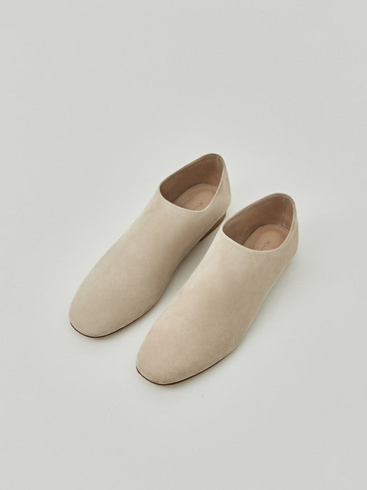 Shoes in beige - Premium quality product image