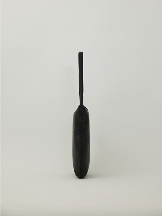 [moia] flat lune bag (black)