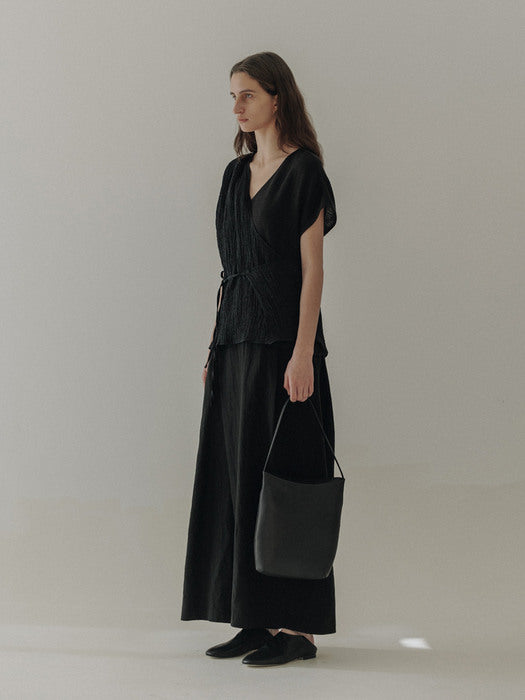 [moia] flat lune bag (black)