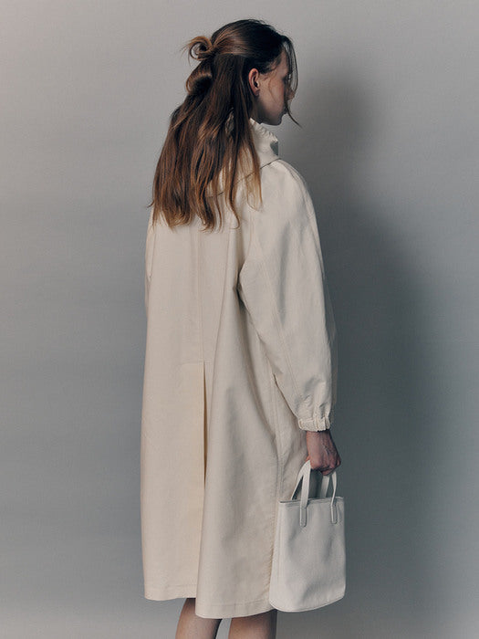 Nothing Written Cotton rain coat (Ivory)