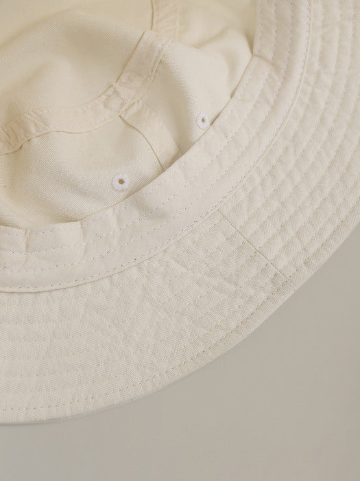 [nothing written] Traveller cotton hat (Ivory)