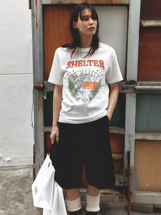 Raive Shelter Graphic T-shirt in White