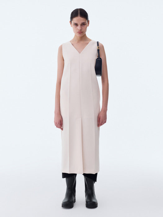[recto] DEEP V-NECK OVER DRESS (IVORY)