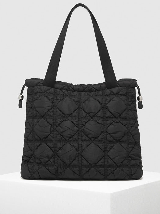 Carlyn Weekender