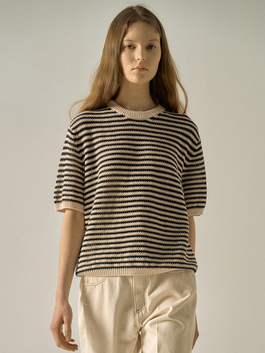 [facade pattern] Striped Texture Knit _ cream black