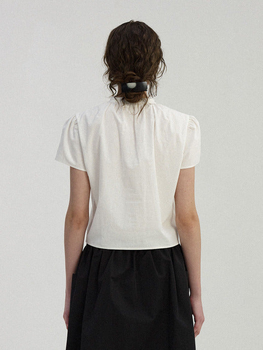 Nothing Written Pome puff sleeve shirt (White)