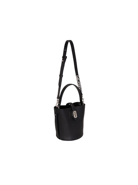 Vunque Initial Leather Strap Black
