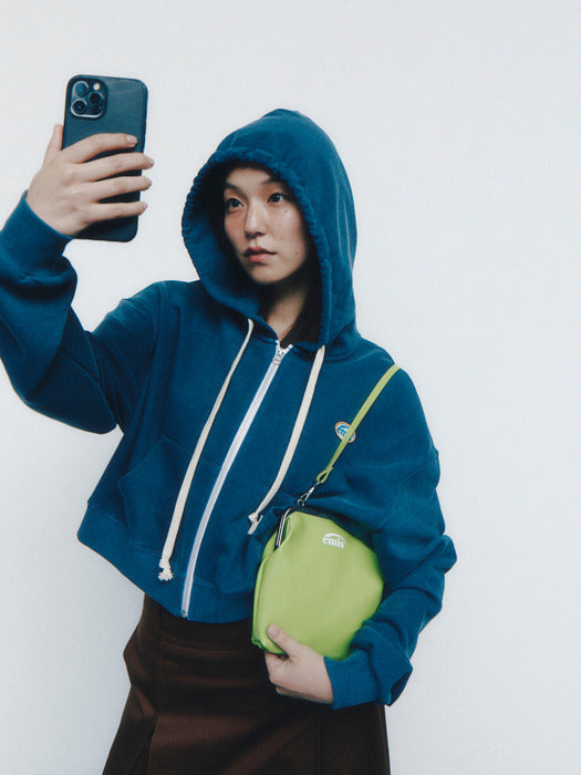 [emis] CROPPED MINI WAPPEN ZIP HOODIE - DARK NAVY