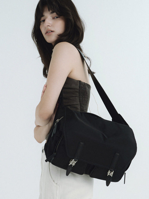 [vunque] Hey Double Pocket Shoulder M Black
