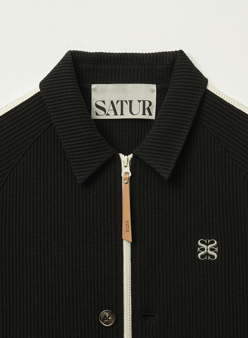 [satur] (W) Lawton Waffle Collar Track Zip-up Jacket - Black