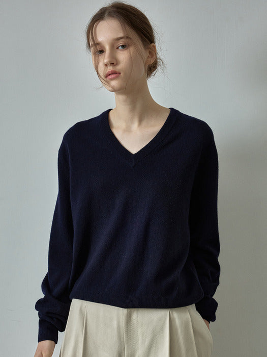 Essential V-neck Knit_navy