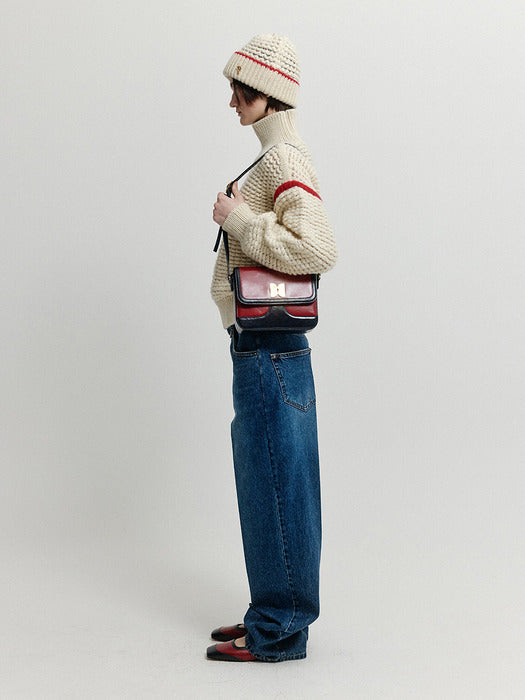 Eenk Xuest Oversized Knit Turtleneck - Cream/Red