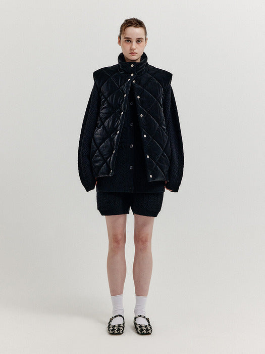 Eenk Xyn Oversize Quilted Texture Vest - Black