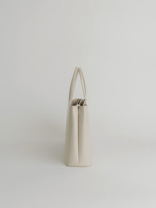 [moia] hen tote (ivory)