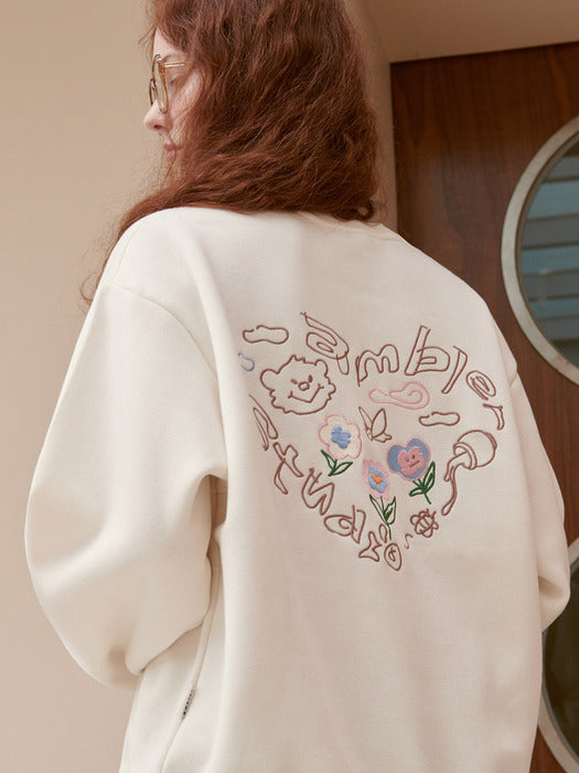 [ambler] Flower heart Over fit Sweatshirt AMM1107 (Ivory)