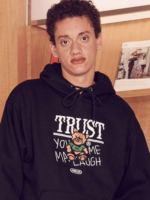 [ambler] Trust bear Over fit Hoodie AHP1008 (Black)