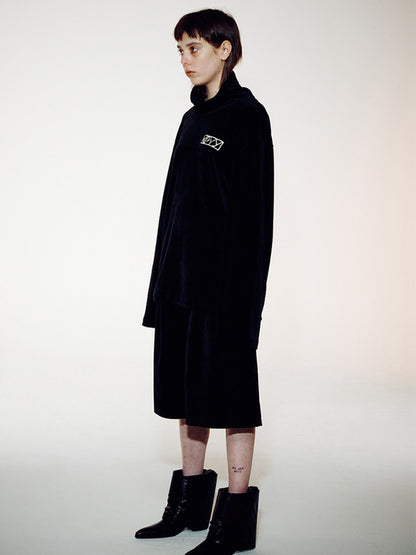 VELVET TURTLENECK PULLOVER, BLACK