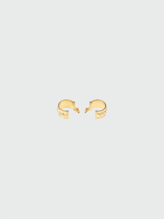 Eenk Xaver Chain Detailed Earring - Gold