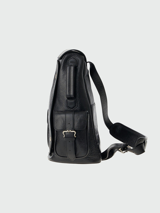 [EENK] Henial Utility Leather Backpack - Black